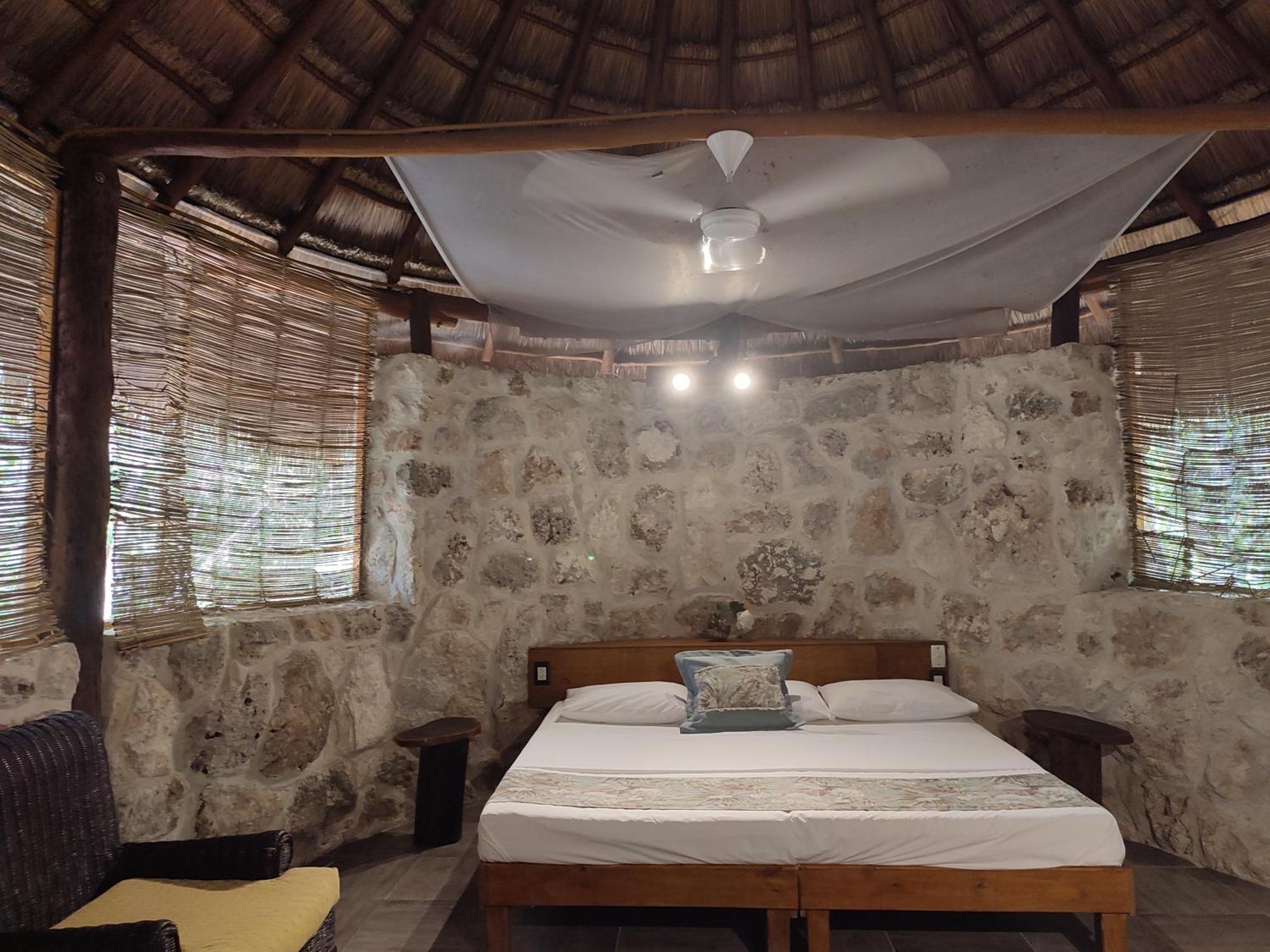 Aldea Maya-Ha Cabanas Con Cenotes 푸에르토 모렐로스 외부 사진